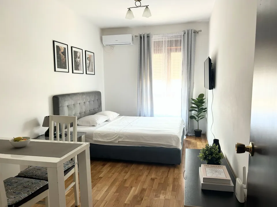 Daily-rent, studio apartment, 22m², City Kvart, Podgorica