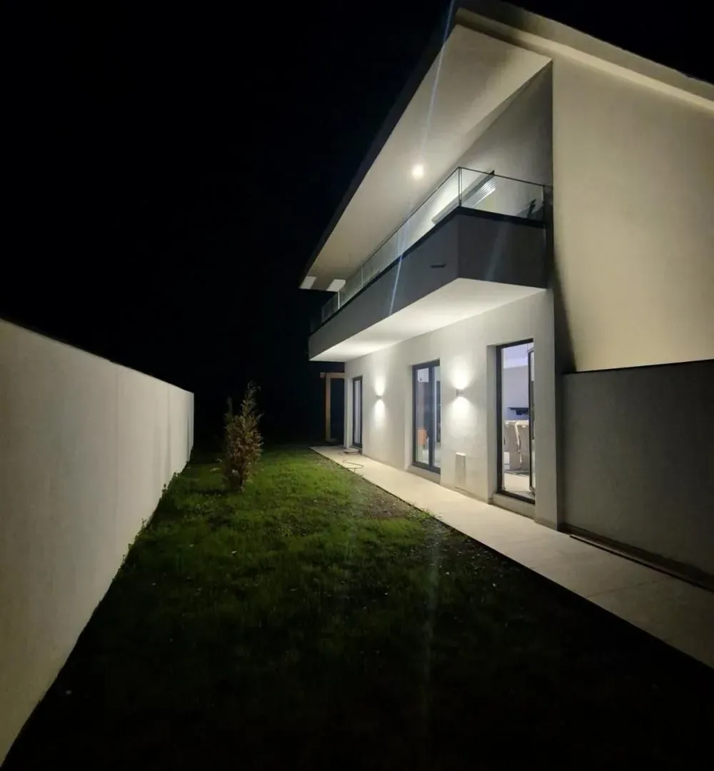 Rent, house, 250m², Zemun Ugrinovci, Zemun Sve Podlokacije