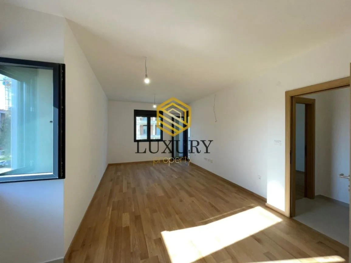Rent, office space, 47m², City Kvart, Podgorica