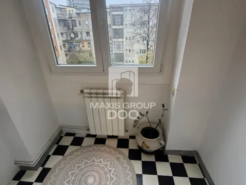 Izdavanje, trosoban stan, 64m², Stari Grad, Beograd - image 13