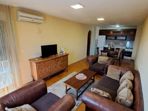 Sale, one bedroom apartment, 50m², Stari Aerodrom, Podgorica - image 1