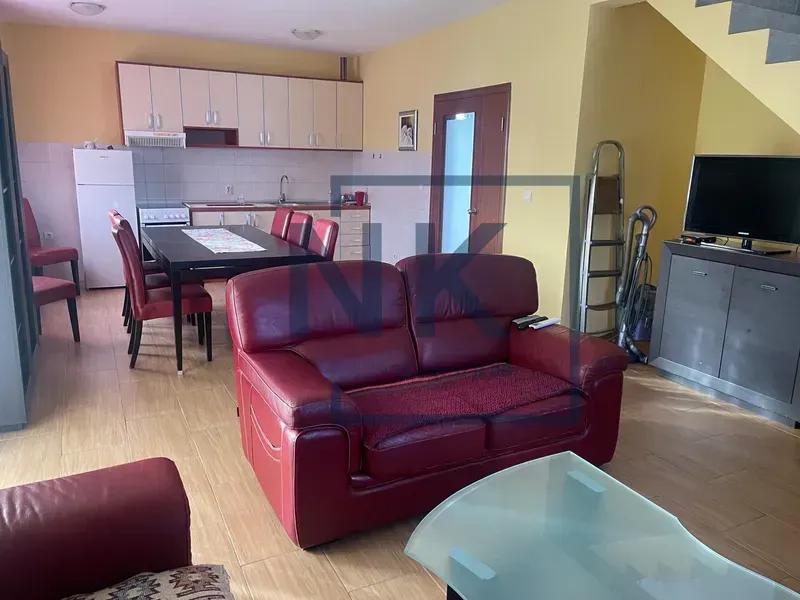 Izdavanje, trosoban stan, 117m², Donja Gorica, Podgorica