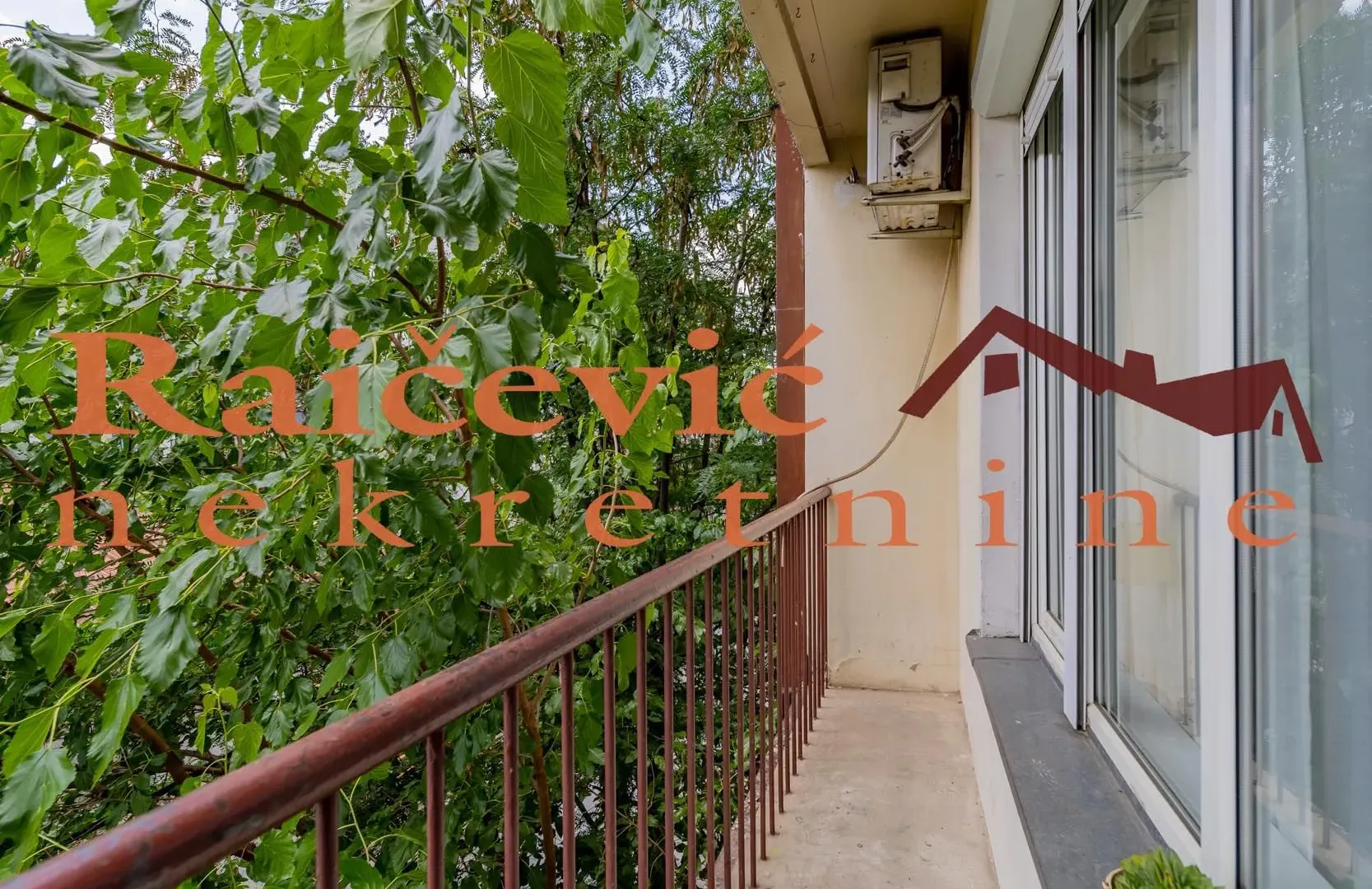 Sale, three bedroom apartment, 69m², Vračar Sve Podlokacije, Beograd