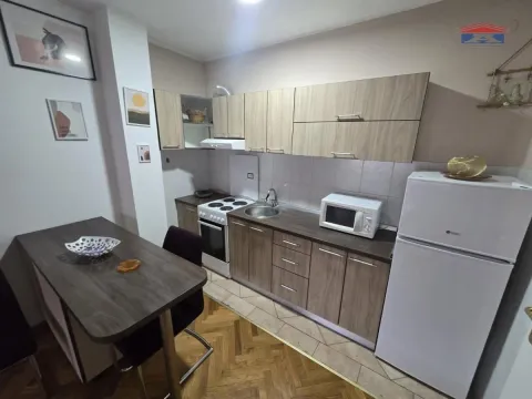 Rent, one bedroom apartment, 45m², Grbavica, Novi Sad Sve Podlokacije - image 5