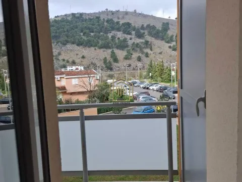 Rent, one bedroom apartment, 45m², City Kej, Podgorica - image 8