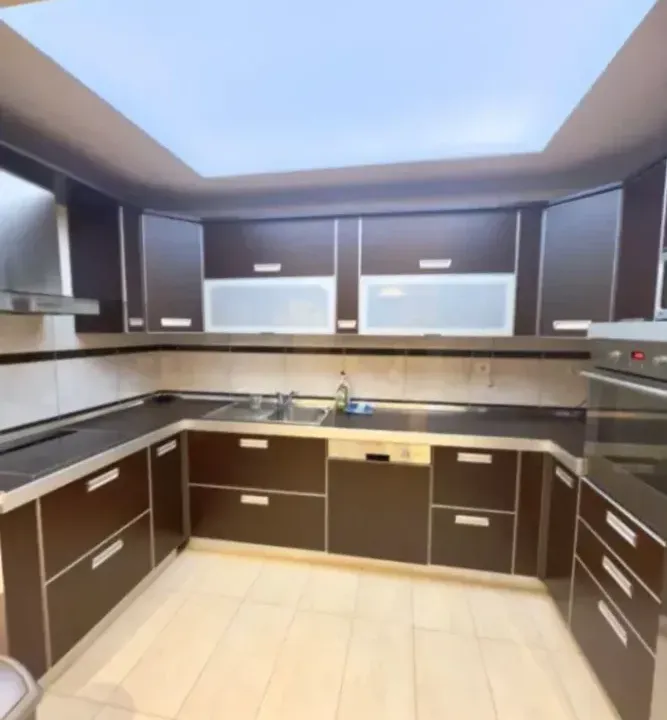 Izdavanje, jednosoban stan, 55m², Centar, Podgorica