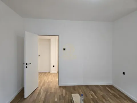 Prodaja, trosoban stan, 67m², Centar, Kraljevo - image 4