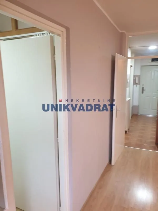 Prodaja, jednosoban stan, 44m², Kneževac, Beograd