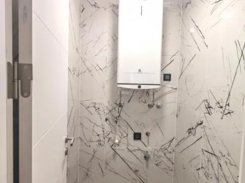 Prodaja, trosoban stan, 75m², Banovo Brdo, Beograd - image 12