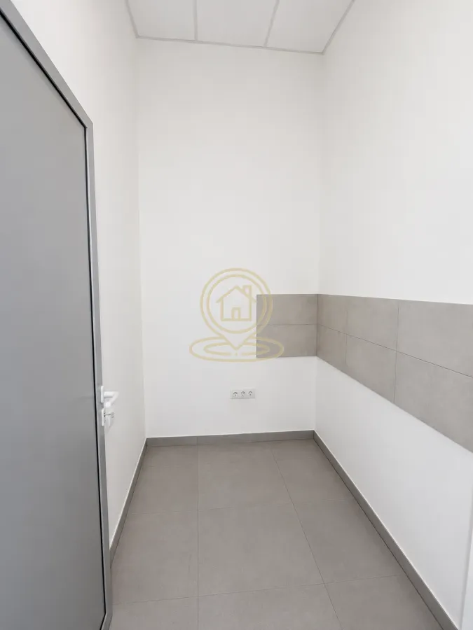 Rent, office space, 65m², Centar, Vrnjačka Banja