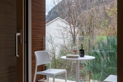 Prodaja, dvosoban stan, 61m², Kotor, Crna Gora - image 12