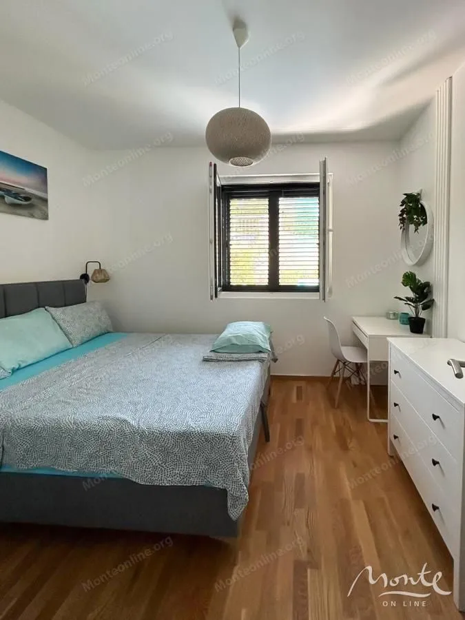 Prodaja, dvosoban stan, 47m², Đuraševići, Tivat