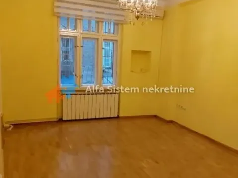 Izdavanje, trosoban stan, 70m², Stari Grad, Beograd - image 5