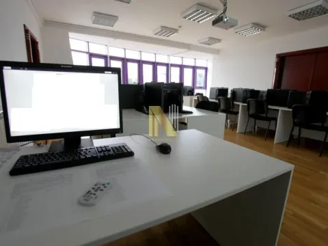 Rent, office space, 500m², Adamovićevo Naselje, Novi Sad Sve Podlokacije - image 11