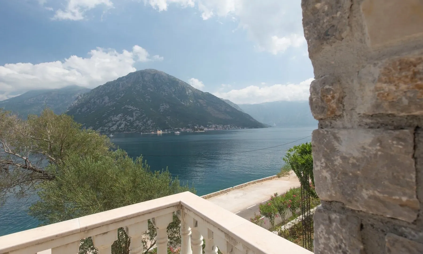 Sale, house, 235m², Kostanjica, Kotor