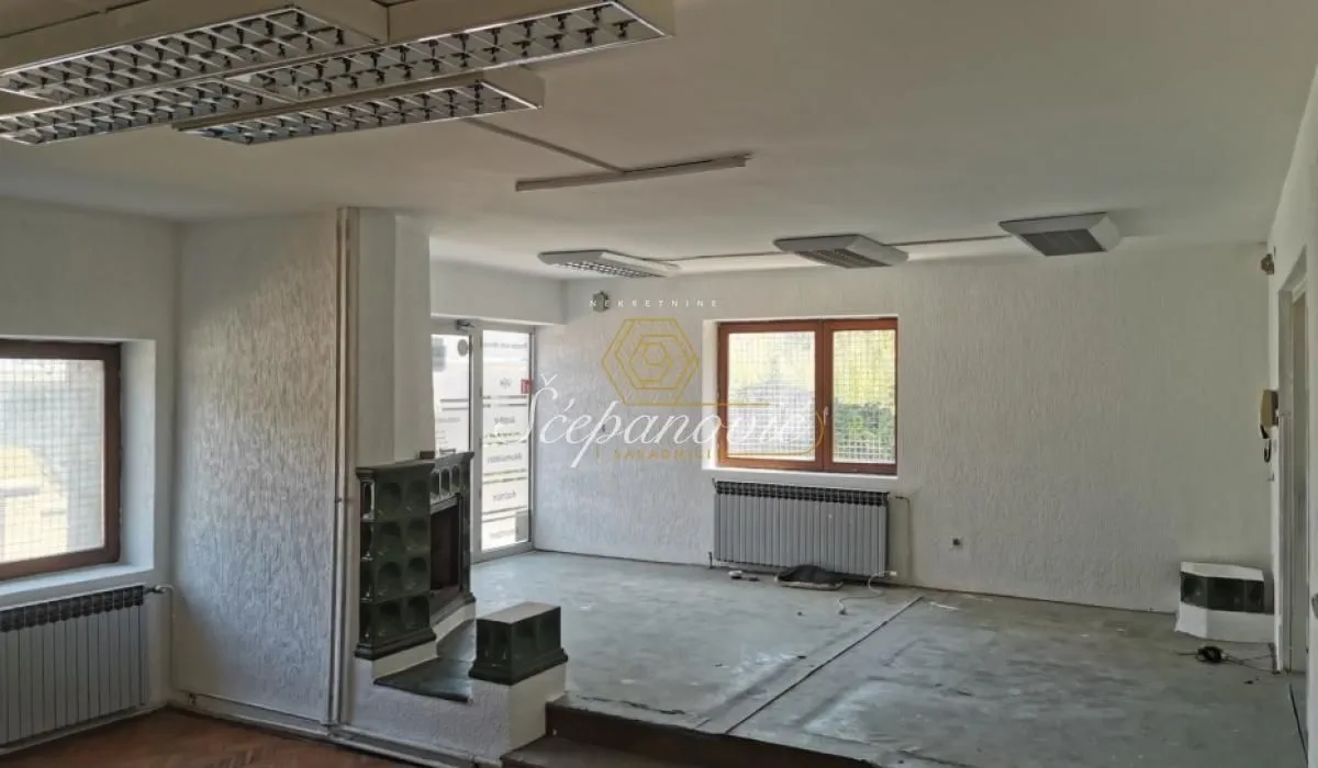 Rent, office space, 300m², Salajka, Novi Sad Sve Podlokacije