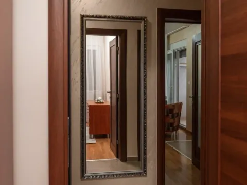 Izdavanje, dvosoban stan, 56m², Momišići, Podgorica - image 8