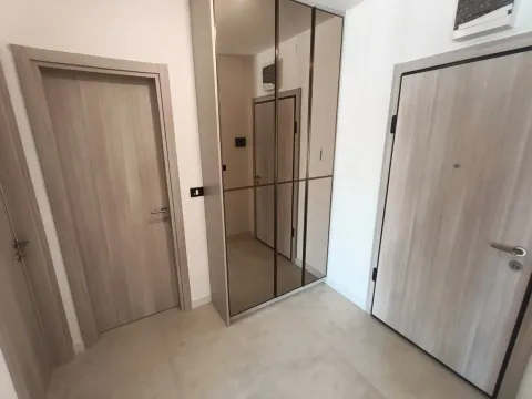 Izdavanje, jednosoban stan, 50m², Blok 9, Podgorica - image 6