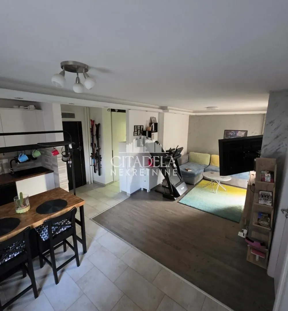 Prodaja, dvosoban stan, 62m², Čukarica, Beograd