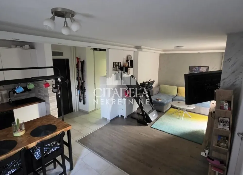 Prodaja, dvosoban stan, 62m², Čukarica, Beograd