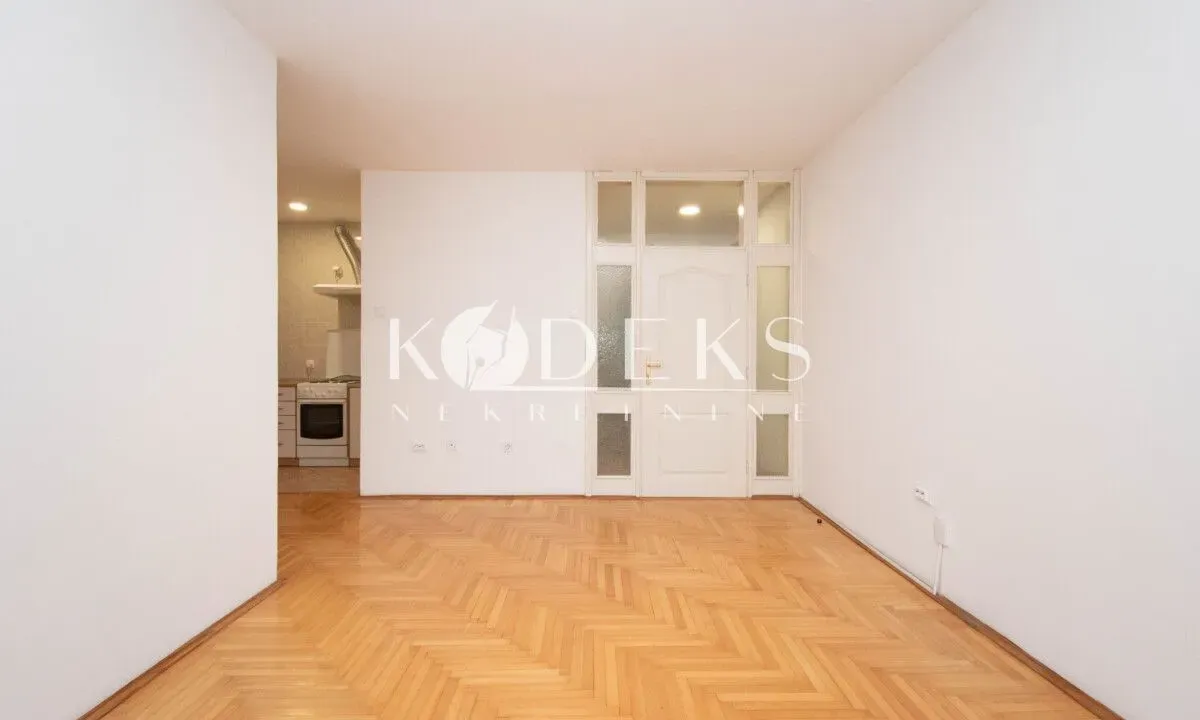 Izdavanje, dvosoban stan, 60m², Preko Morače, Podgorica