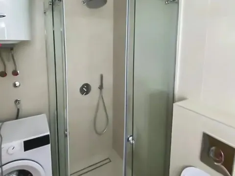 Izdavanje, dvosoban stan, 55m², City Kvart, Podgorica - image 5