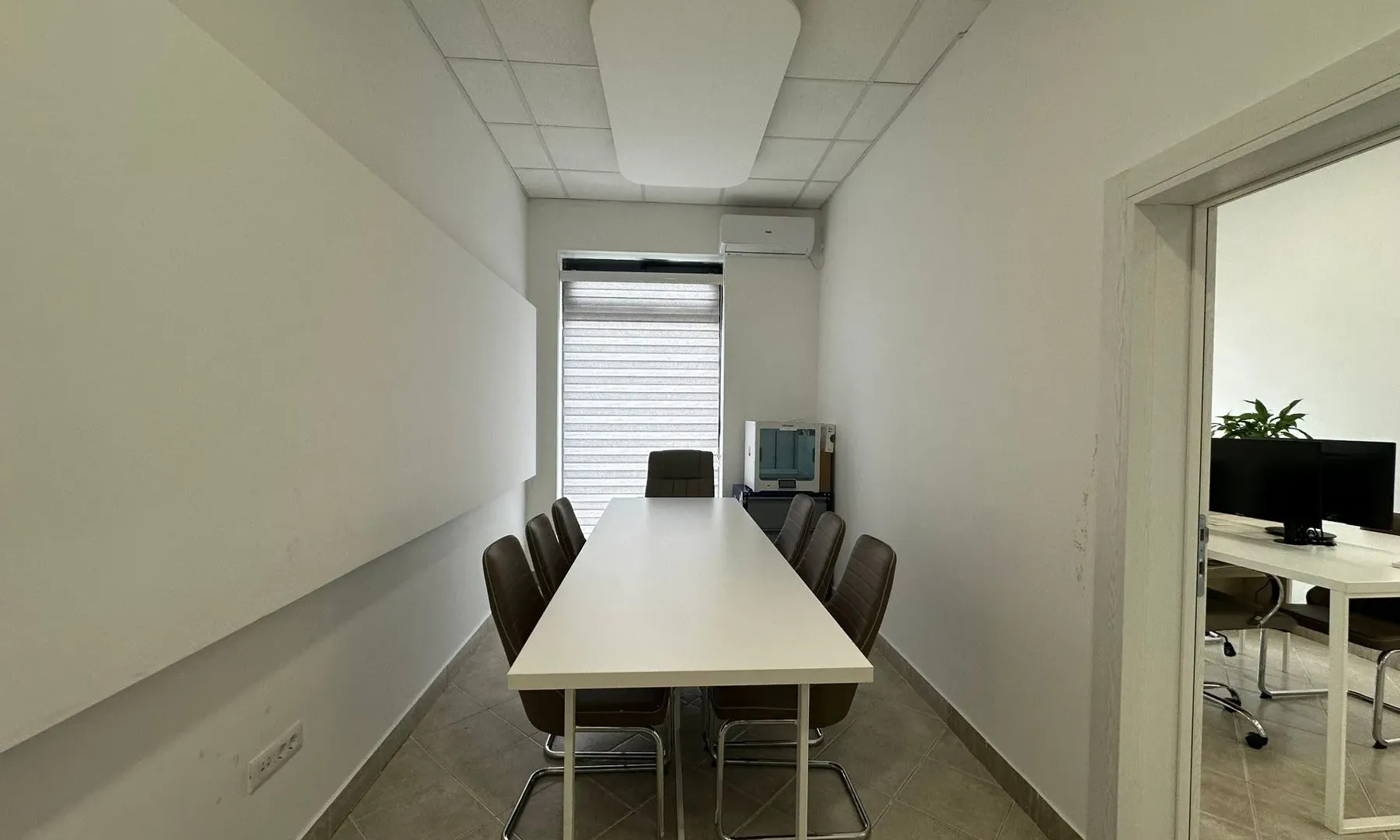 Rent, office space, 100m², Stari Aerodrom, Podgorica