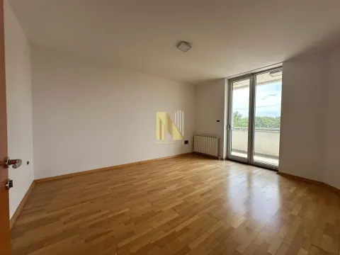 Rent, office space, 345m², Avijatičarsko naselje, Novi Sad Sve Podlokacije - image 18