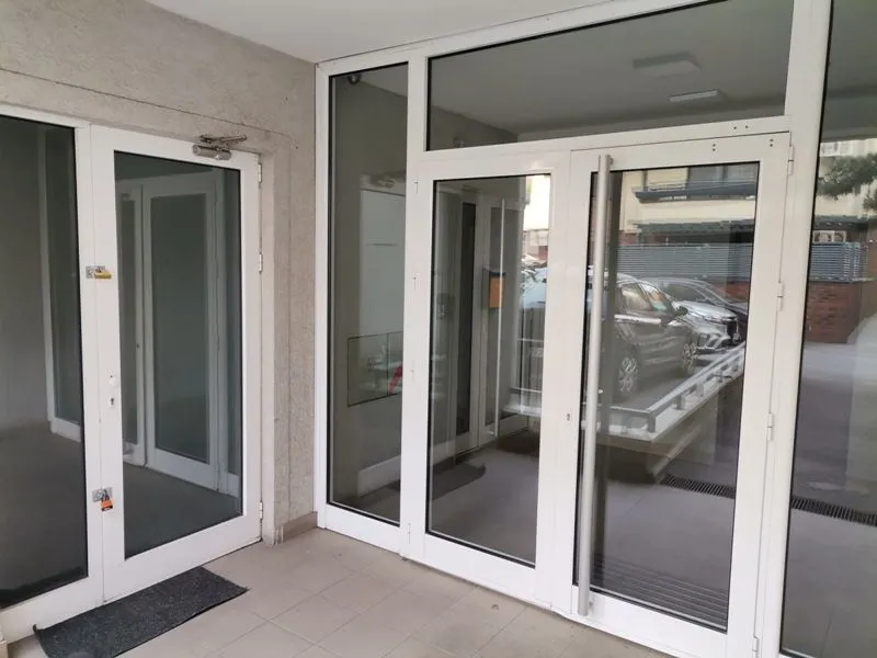 Prodaja, dvosoban stan, 49m², Voždovac Sve Podlokacije, Beograd