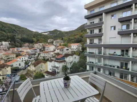 Izdavanje, jednosoban stan, Budva, Crna Gora - image 11