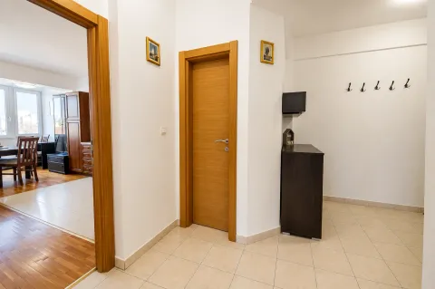 Izdavanje, dvosoban stan, 92m², Zabjelo, Podgorica - image 8