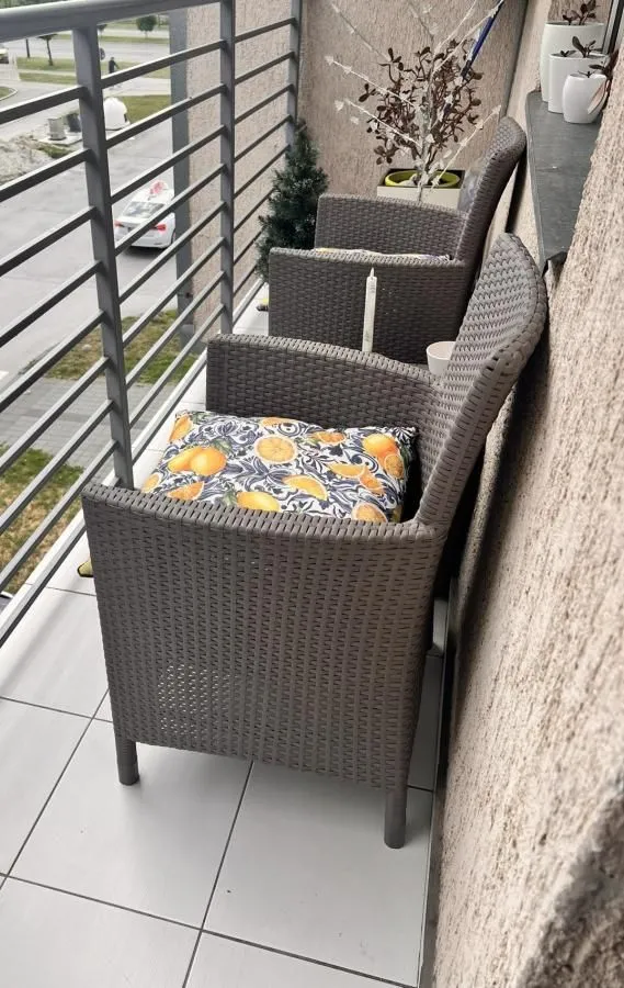 Prodaja, dvosoban stan, 57m², Nova Detelinara, Novi Sad Sve Podlokacije