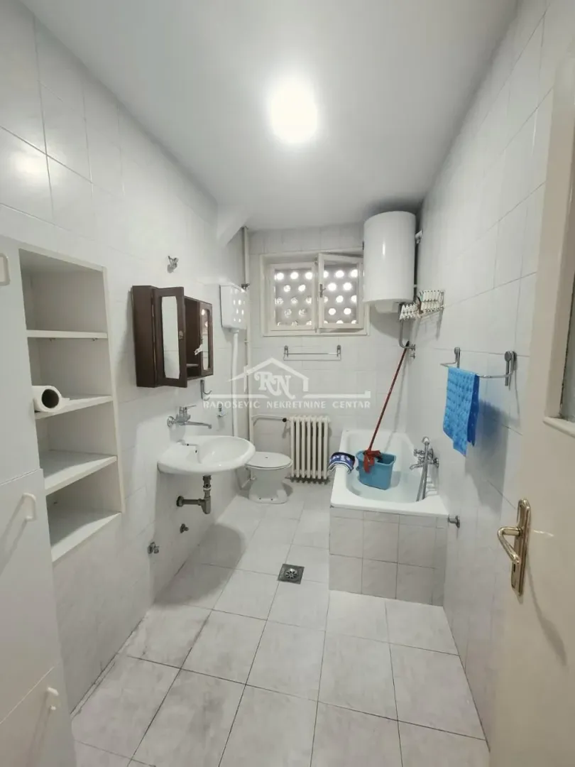 Sale, two bedroom apartment, 58m², Vračar Sve Podlokacije, Beograd