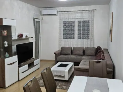 Izdavanje, jednosoban stan, 47m², City Kvart, Podgorica - image 8