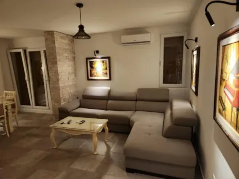 Rent, one bedroom apartment, 60m², Blok 5, Podgorica - image 3
