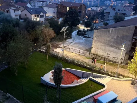 Izdavanje, jednosoban stan, 54m², Dobrota, Kotor - image 9