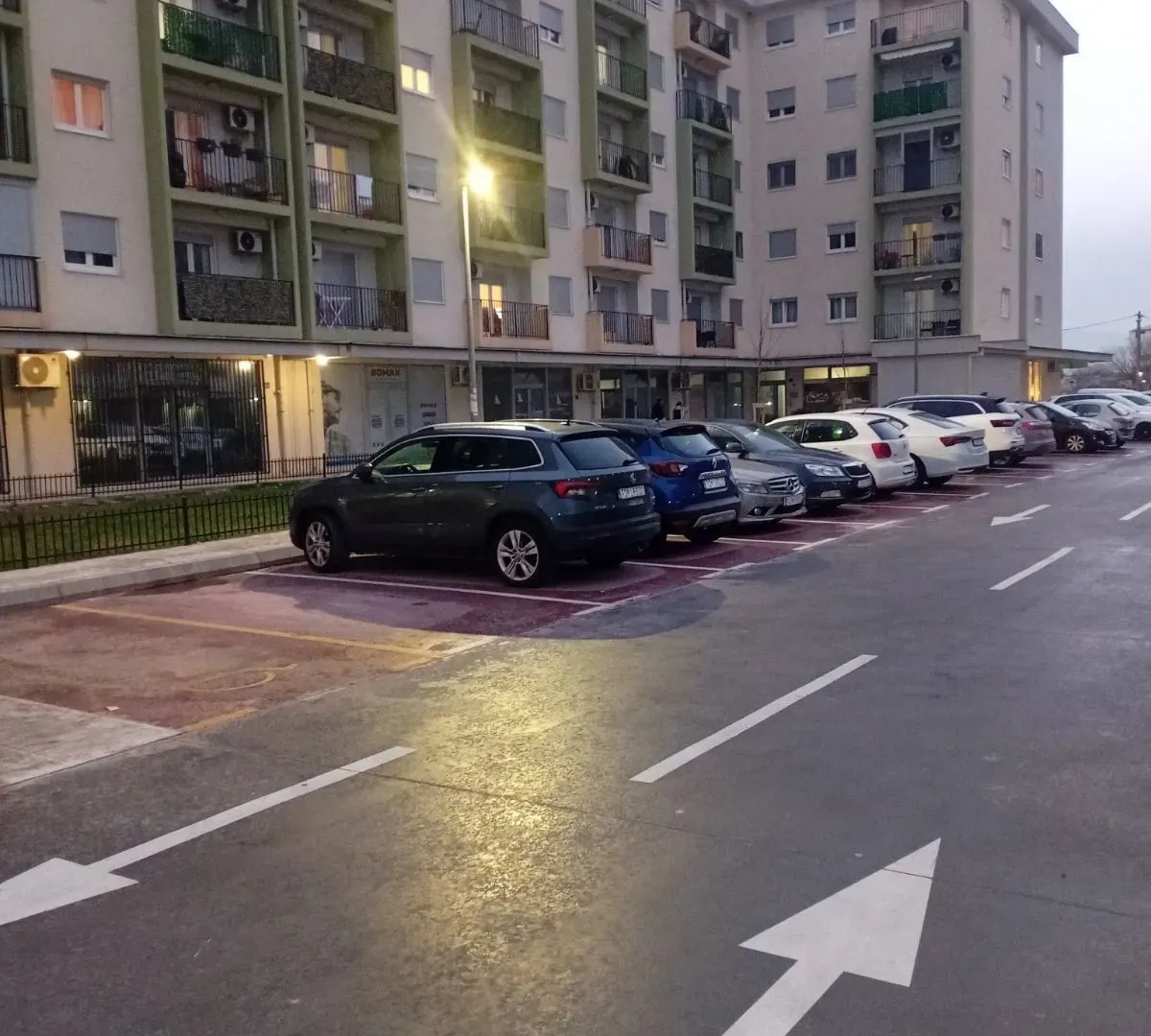 Prodaja, jednosoban stan, 43m², Pobrežje, Podgorica