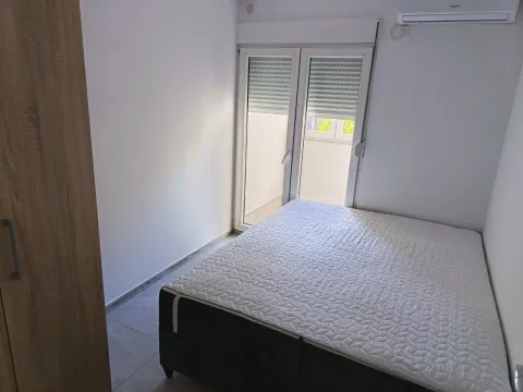 Rent, three bedroom apartment, 80m², Centar, Budva - image 2