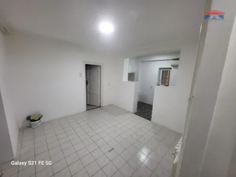 Prodaja, dvosoban stan, 47m², Centar, Novi Sad - image 1