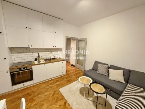 Prodaja, jednosoban stan, 33m², Vračar Hram, Vračar Sve Podlokacije - image 2