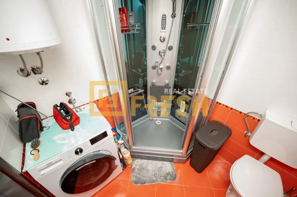 Izdavanje, trosoban stan, 80m², City Kvart, Podgorica