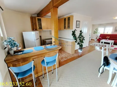 Izdavanje, trosoban stan, 85m², Vračar Hram, Vračar Sve Podlokacije - image 8