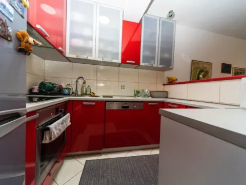 Prodaja, trosoban stan, 97m², Vezirov Most, Podgorica - image 2