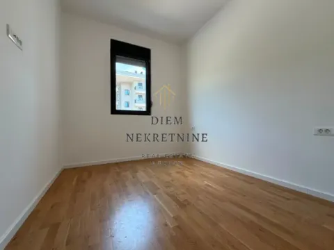 Prodaja, dvosoban stan, 64m², Tološi, Podgorica - image 9