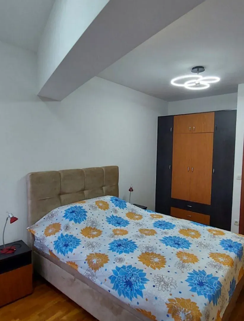 Rent, one bedroom apartment, 52m², Centar, Bar