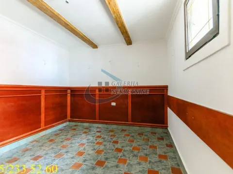 Izdavanje, poslovni prostor, 200m², Skadarlija, Beograd - image 12