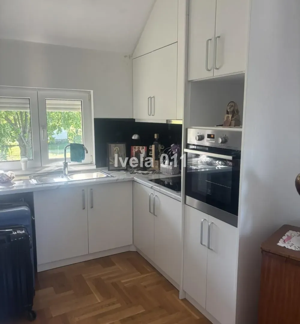 Sale, house, 267m², Sopot, Beograd