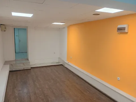 Rent, office space, 44m², Zemun Nova Galenika, Zemun Sve Podlokacije - image 3