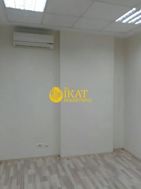Rent, office space, 210m², Stari Grad, Beograd