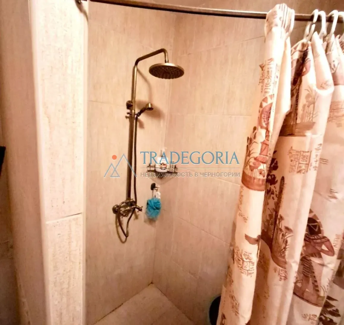 Prodaja, kuća, 201m², Dobra Voda, Bar